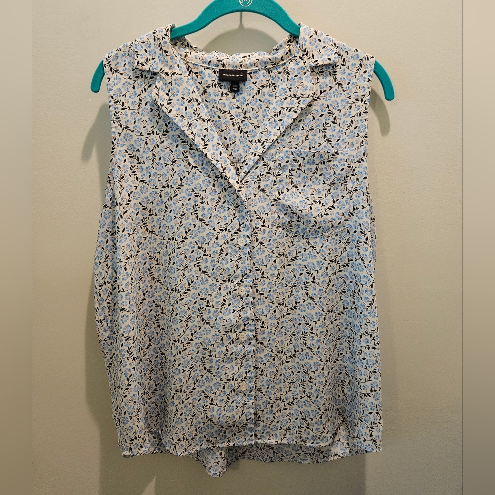 Who What WEAR Women's Sleeveless Blue Patterned Top